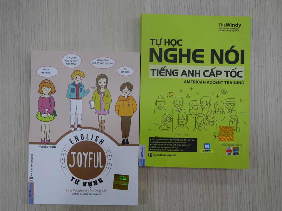 Cuốn sách Tự học nghe nói tiếng Anh cấp tốc - American Accent Training giúp bạn tự tin giao tiếp tiếng Anh trong thời gian ngắn nhất