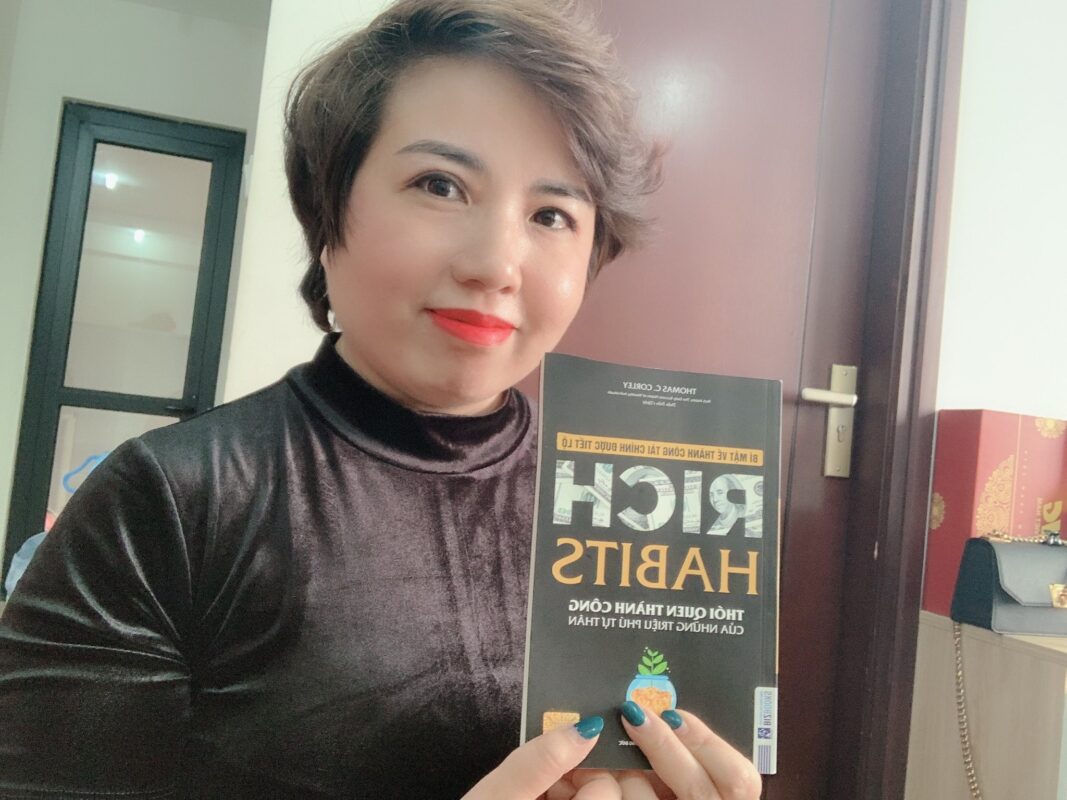 Đánh giá cuốn sách Rich Habits
