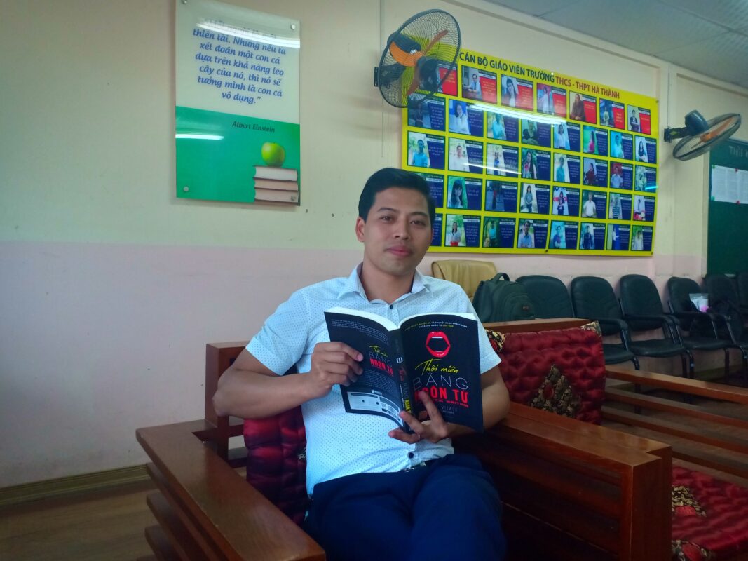 Cuốn sách là người thầy dạy nói lời hay ý đẹp