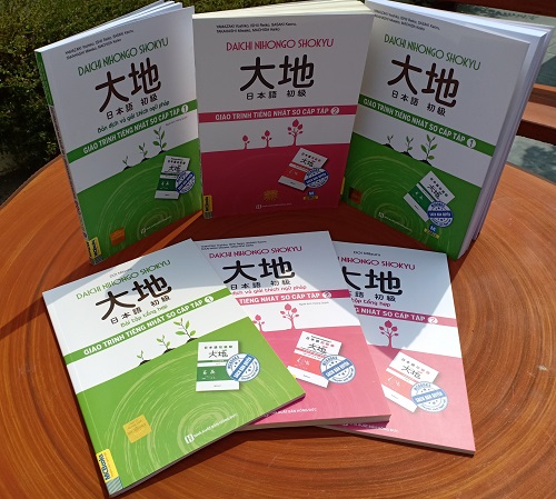 chuyen gia danh gia cao giao trinh tu hoc tieng Nhat Daichi Nihongo Shokyu1
