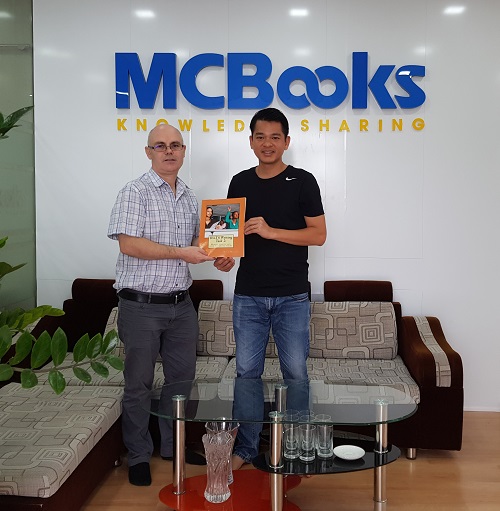 Tác giả bộ sách Ielts Mike - Mike Wattie