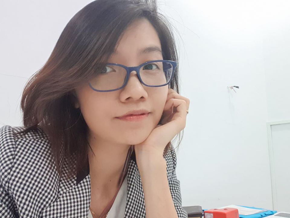 Tác giả Mai Phương của cuốn sách Ngữ pháp và giải thích ngữ pháp tiếng Anh
