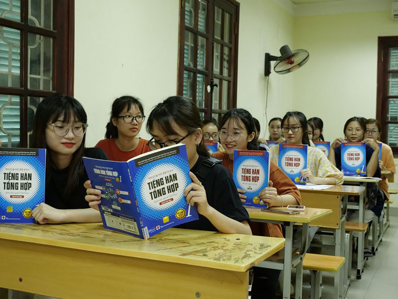 Giáo trình tiếng Hàn tổng hợp được đưa vào giảng dạy tại Đại Học Ngoại Ngữ Hà Nội