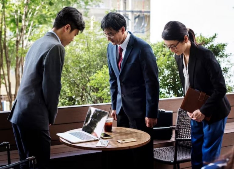 Top 5 cuốn sách luyện thi BJT hay nhất hiện nay dành cho người Việt