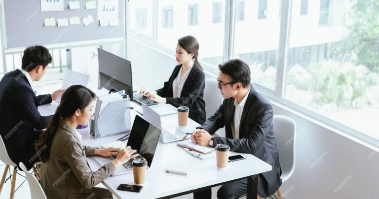 Từ vựng tiếng Trung chủ đề văn phòng, công ty đầy đủ nhất kèm mẫu câu