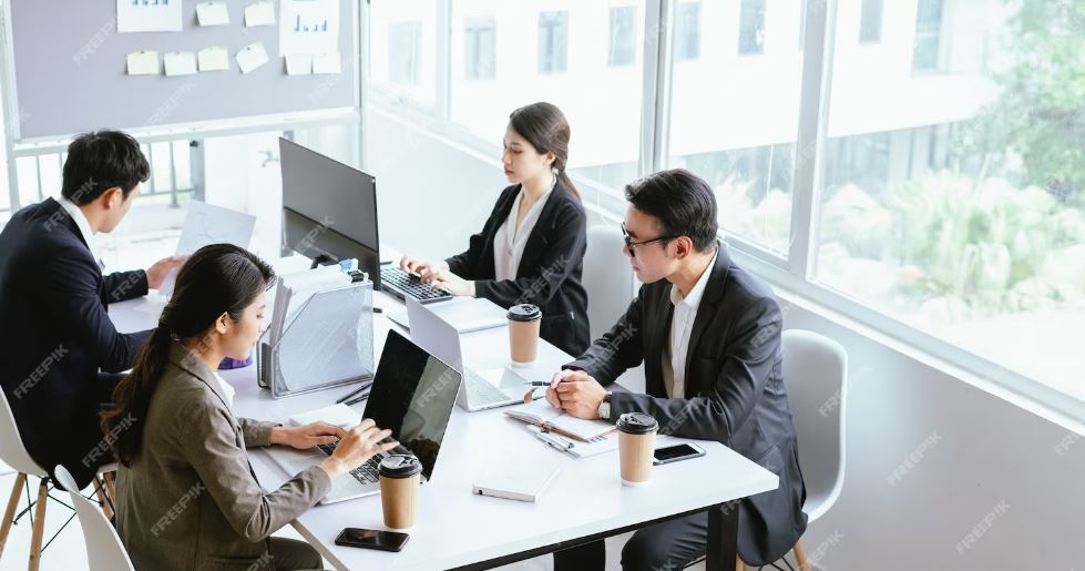 Từ vựng tiếng Trung chủ đề văn phòng, công ty đầy đủ nhất kèm mẫu câu