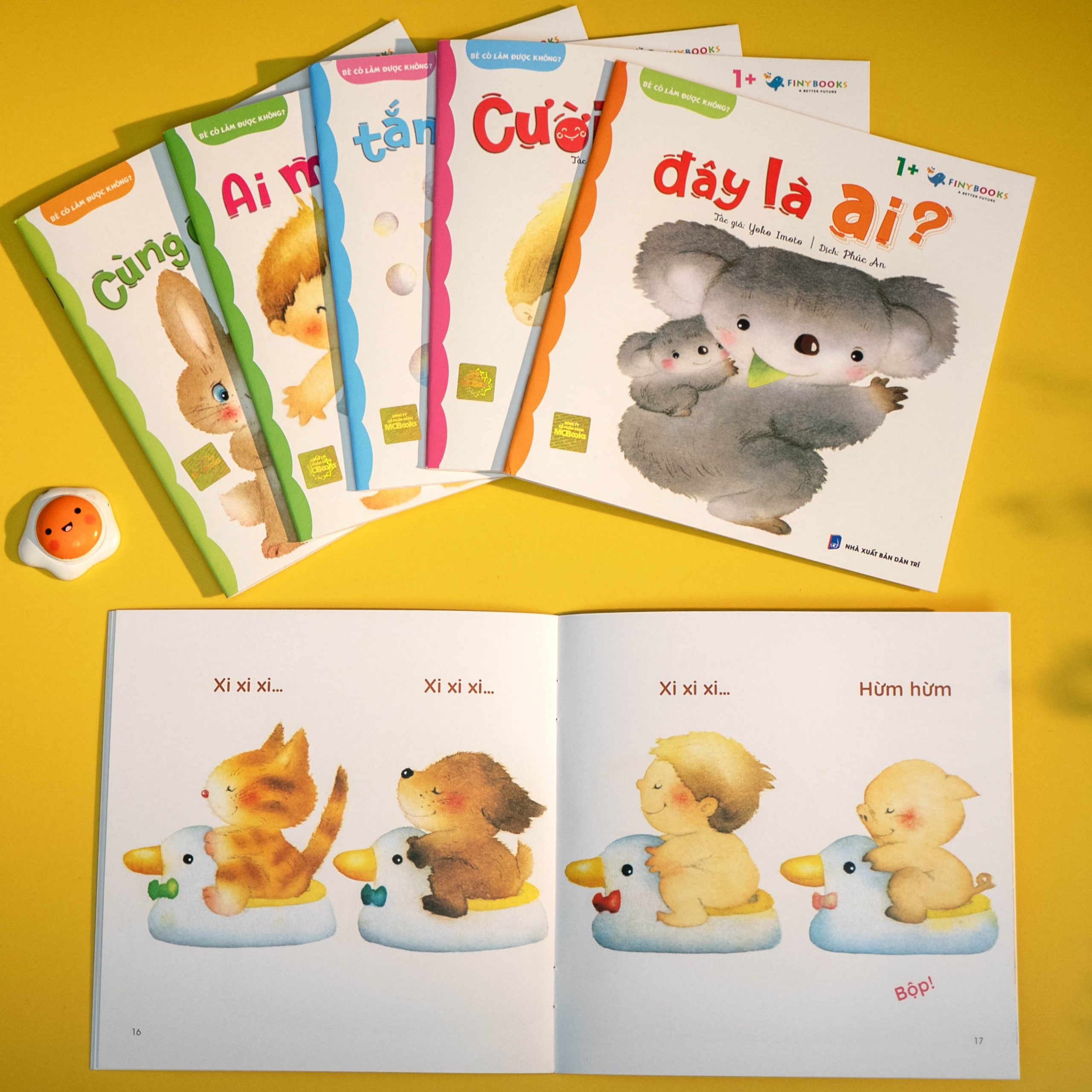 Bên trong cuốn sách Xi xi tè